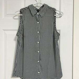 Banana Republic Navy and White Elephant Houndstooth Sleeveless Blouse